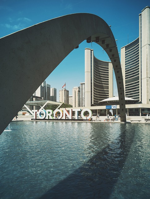 Toronto Nathan Phillips Square